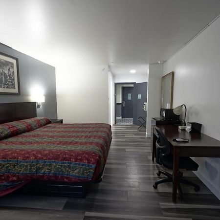 Greenwoods Inn & Suites Berlin Kültér fotó
