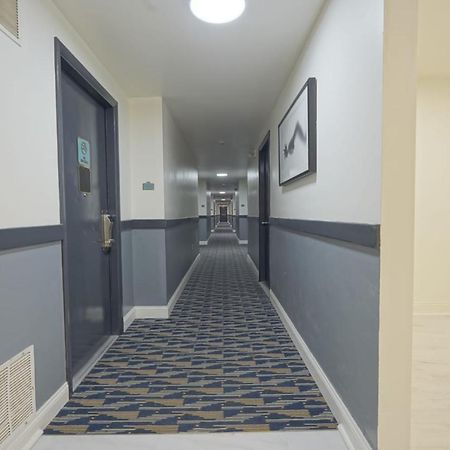 Greenwoods Inn & Suites Berlin Kültér fotó