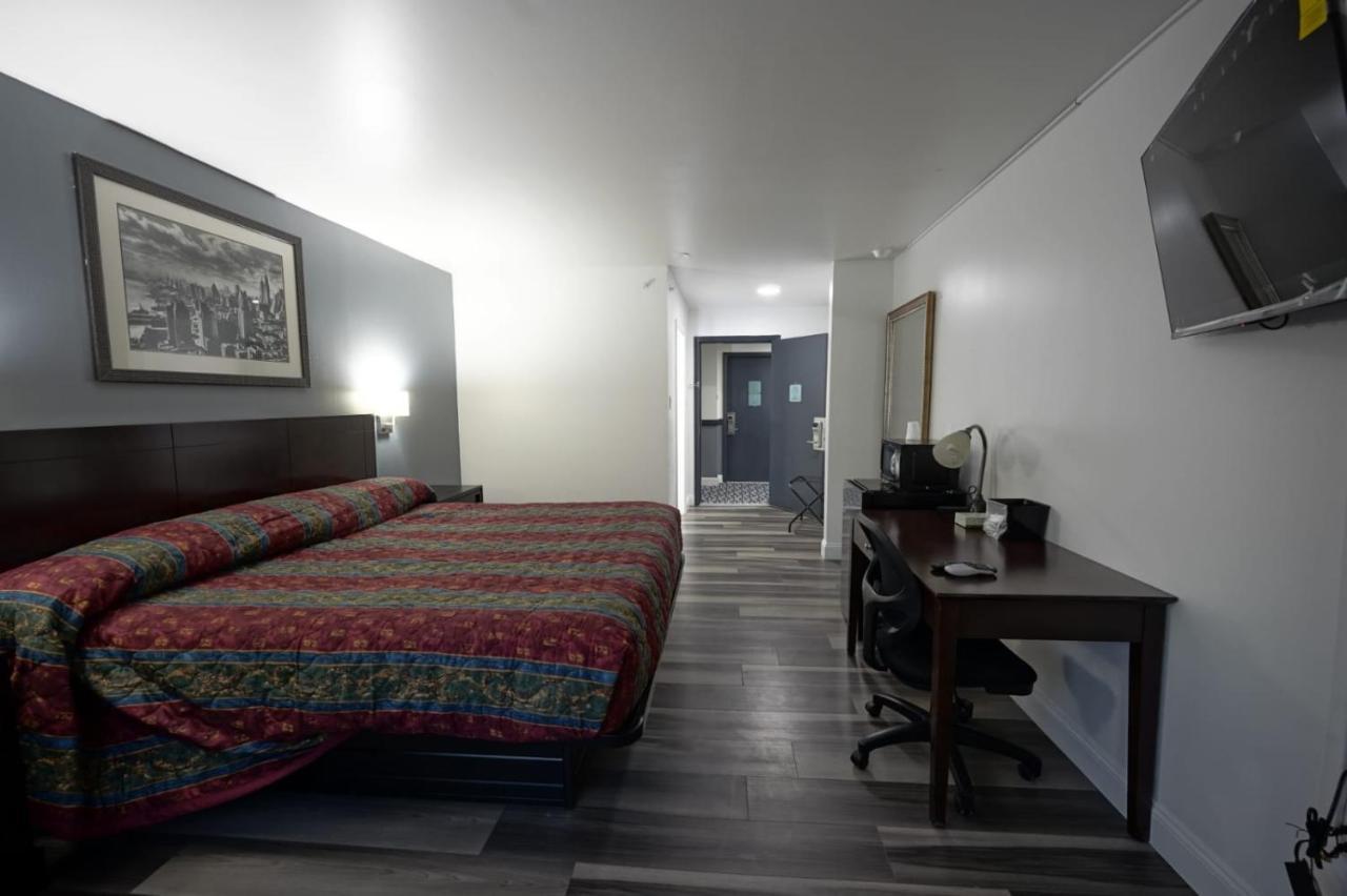 Greenwoods Inn & Suites Berlin Kültér fotó